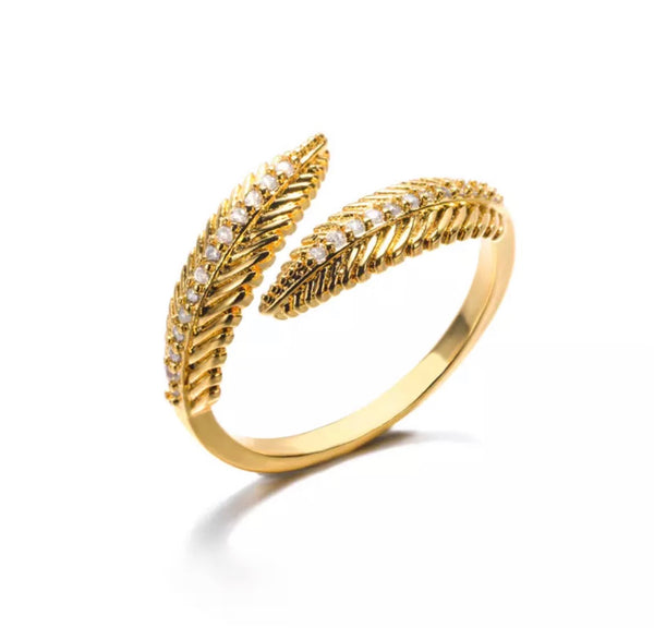 Pave Quartz Etched Leaf Gold Ring